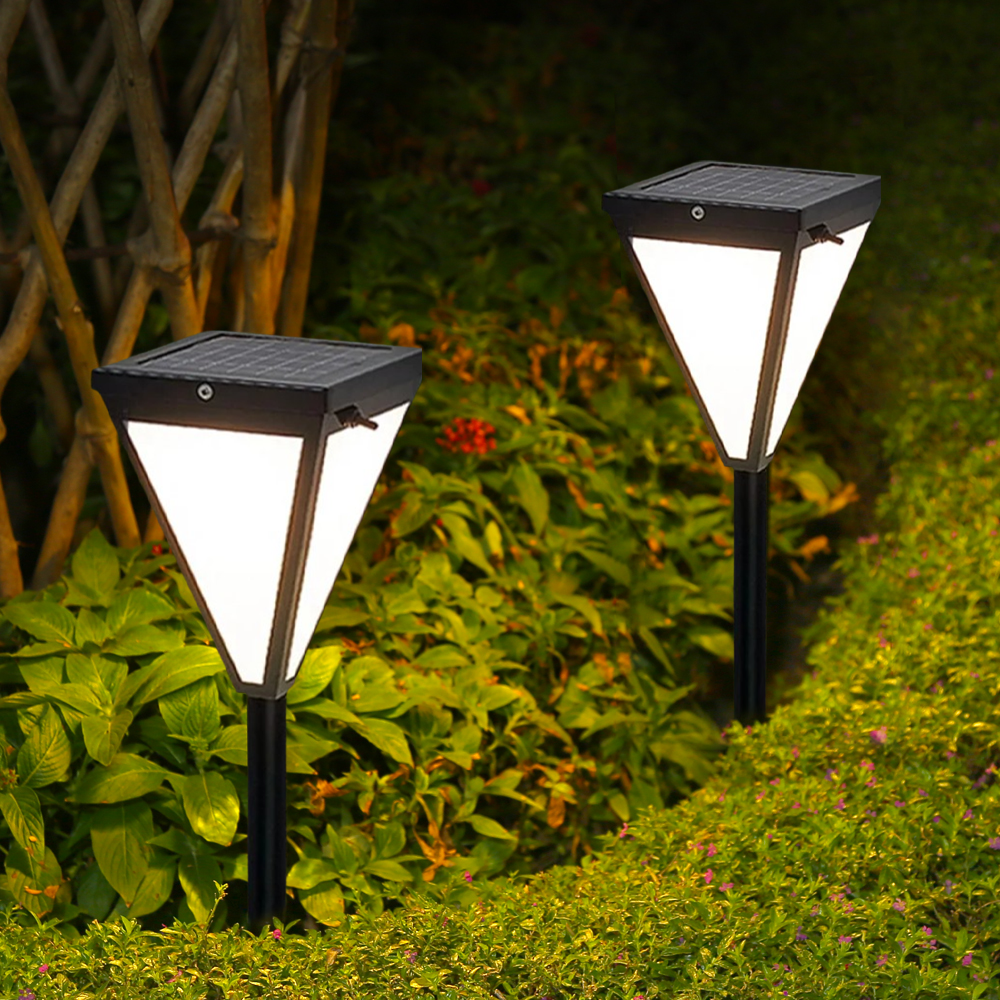 Moderne Außenlampe Schwarz Metall Dreiecke Garten