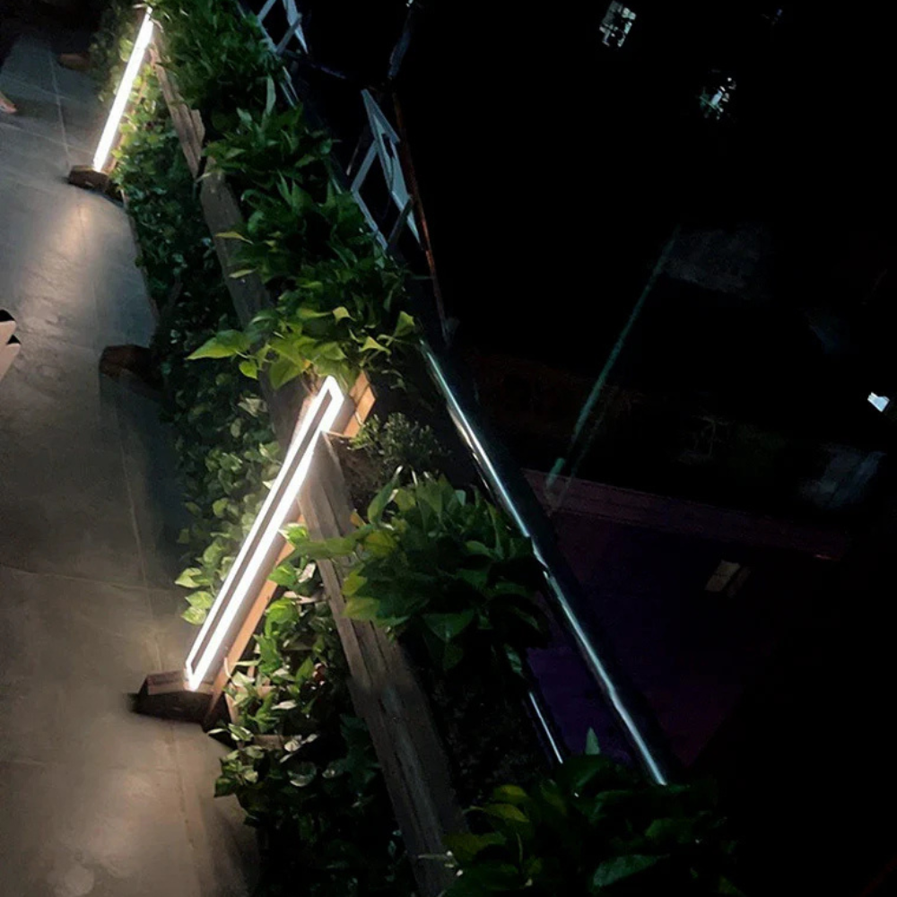 Moderne Außenwandleuchte LED Linear Schwarz Metall Garten/Balkon