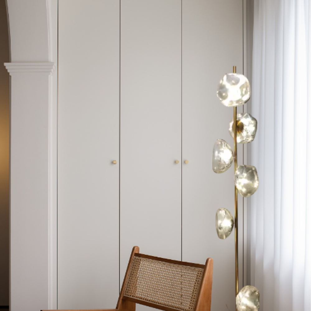 Art Deco Stehleuchte LED Linear Metall/Glas Schwarz Wohnzimmer 