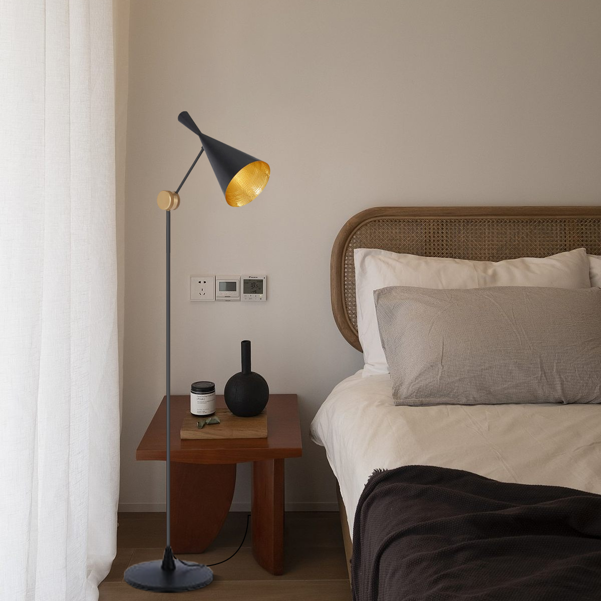 Modern Stehlampe LED Trichter Schwarz Metall Wohnzimmer