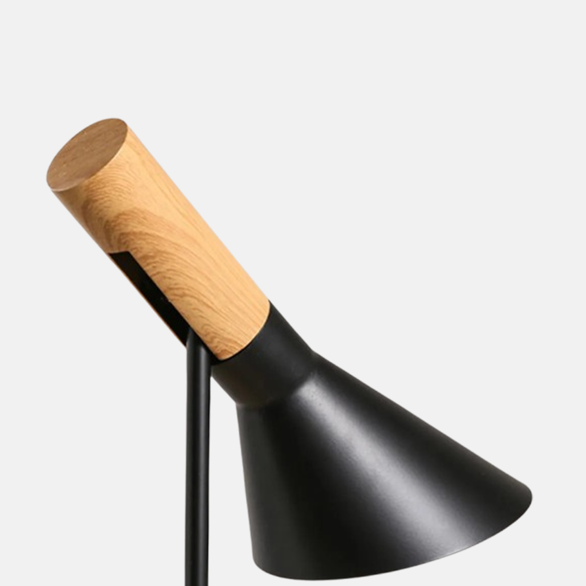 Moderne Stehlampe LED kappenförmig Metall Wohnzimmer