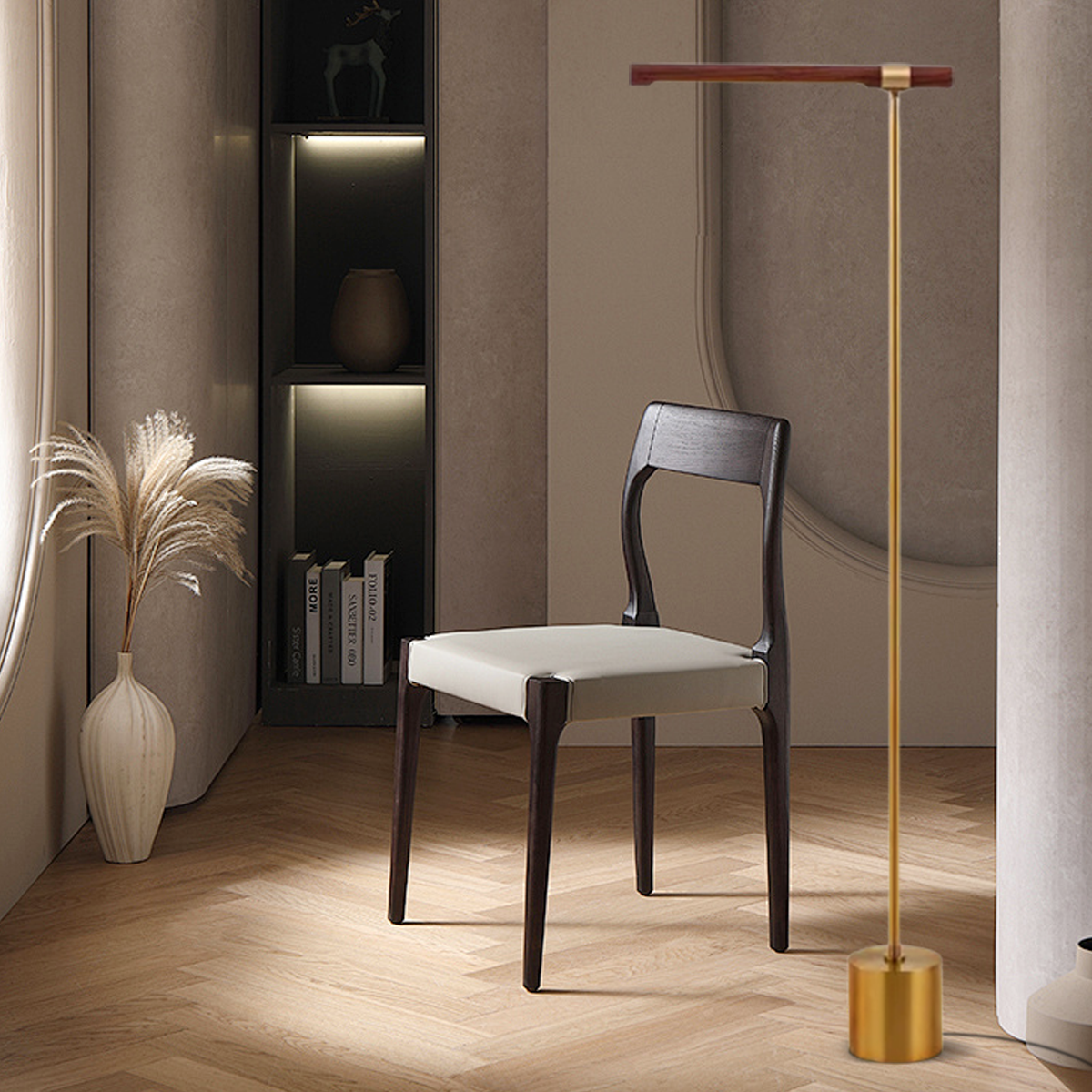 Minimalistische Stehlampe Gold Holz Linear Schlafzimmer