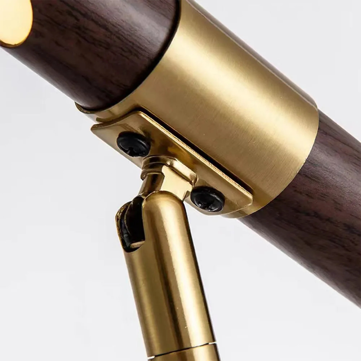 Minimalistische Stehlampe Gold Holz Linear Schlafzimmer