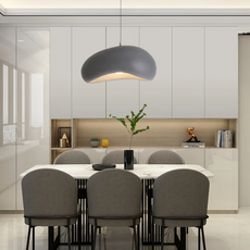 Modern Pendelleuchte LED Resin Raffinierte Neutralität – grau fügt sich perfekt ein und schafft subtile, moderne Tiefe.