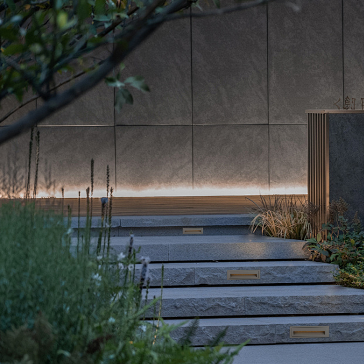 Moderne LED Außenwandleuchte Quadrat Schwarz Metall Garten/Treppen