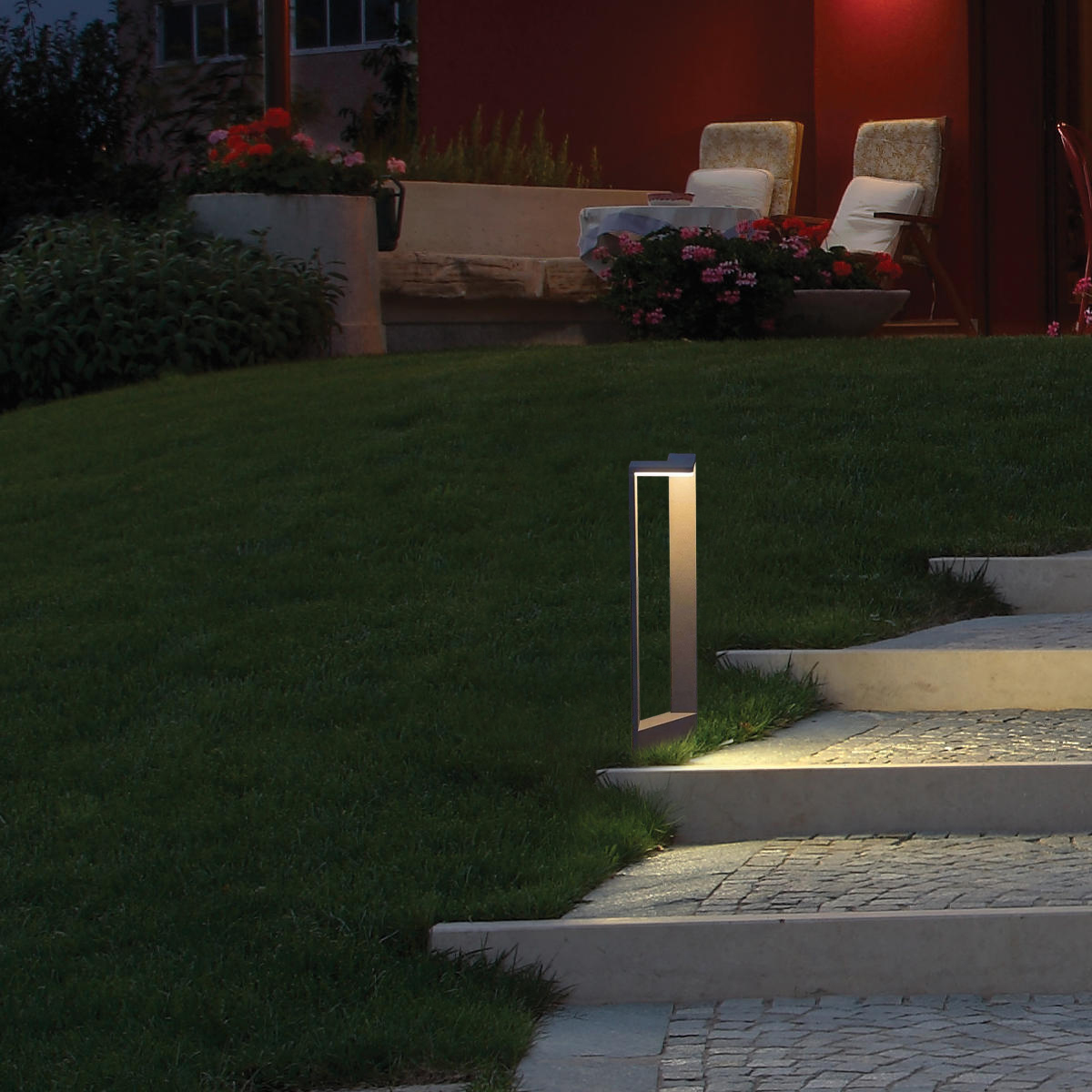 Minimalistische Außenstehleuchte LED Rechteckig Metall Schwarz Garten