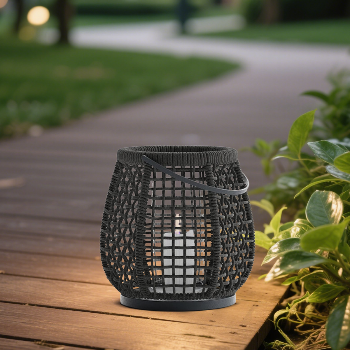 Bauernhaus Stehlampe Schwarz Rattan Laterne Garten