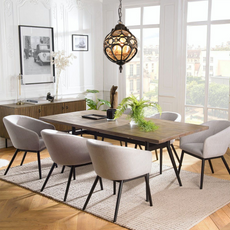 Schwarzer Kronleuchter für Esszimmer