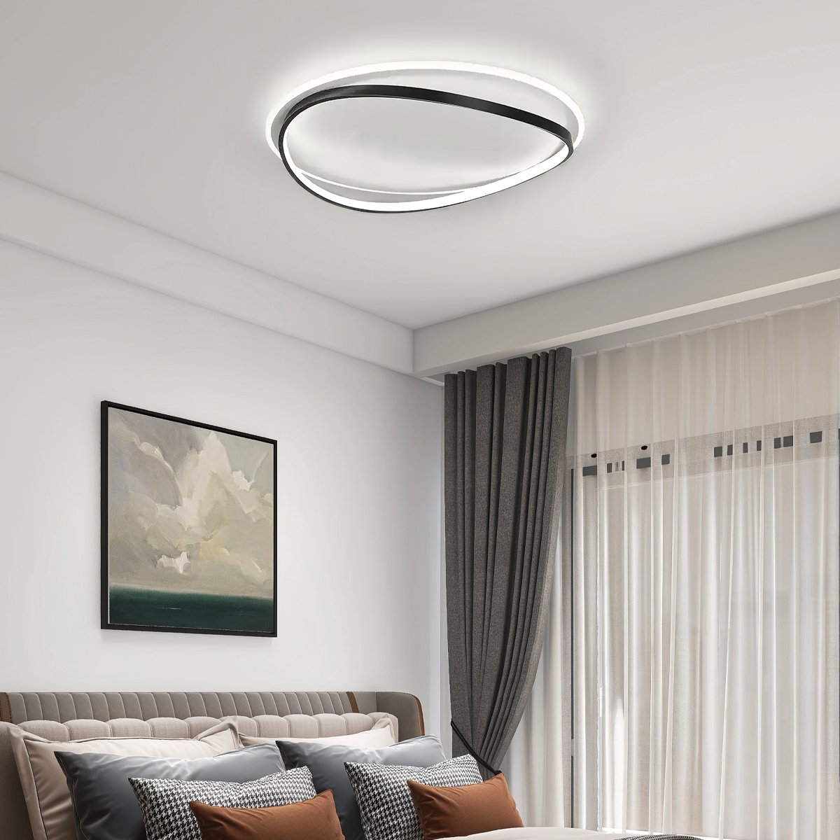 LED-Deckenleuchte in Schwarz aus Metall, montiert im Wohnzimmer, sorgt für warmes und elegantes Licht