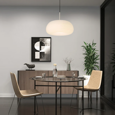 Weiße Pendelleuchte für Esszimmer