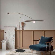 Nordic Stehlampe LED Linear Schwarz Metall Wohnzimmer