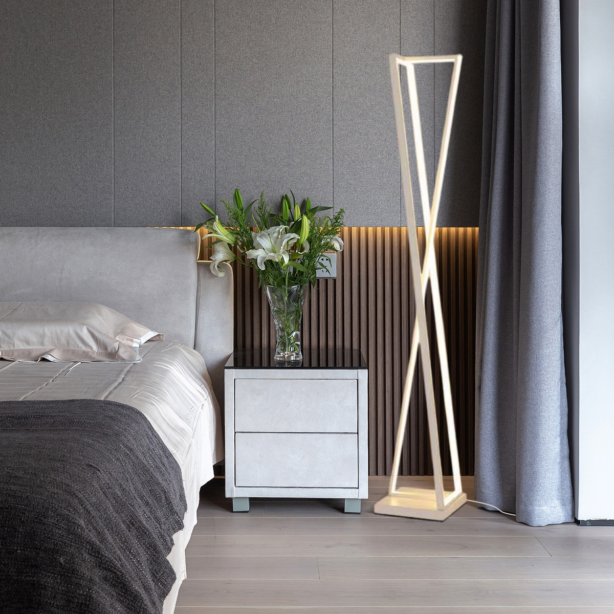 Modern Stehleuchte LED Linear Weiß Metall Schlafzimmer