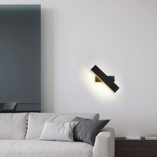 Schwarze Wandleuchte fürs Wohnzimmer.