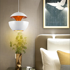 Moderne weiss LED-Pendelleuchte im Schlafzimmer