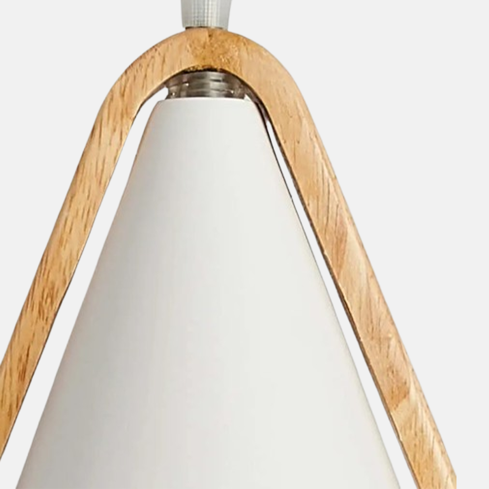 Holz Pendelleuchte eignet sich für das Esszimmer.
