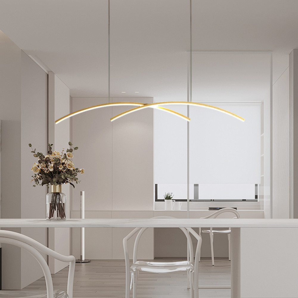 Gold Pendelleuchte ist für das Esszimmer geeignet