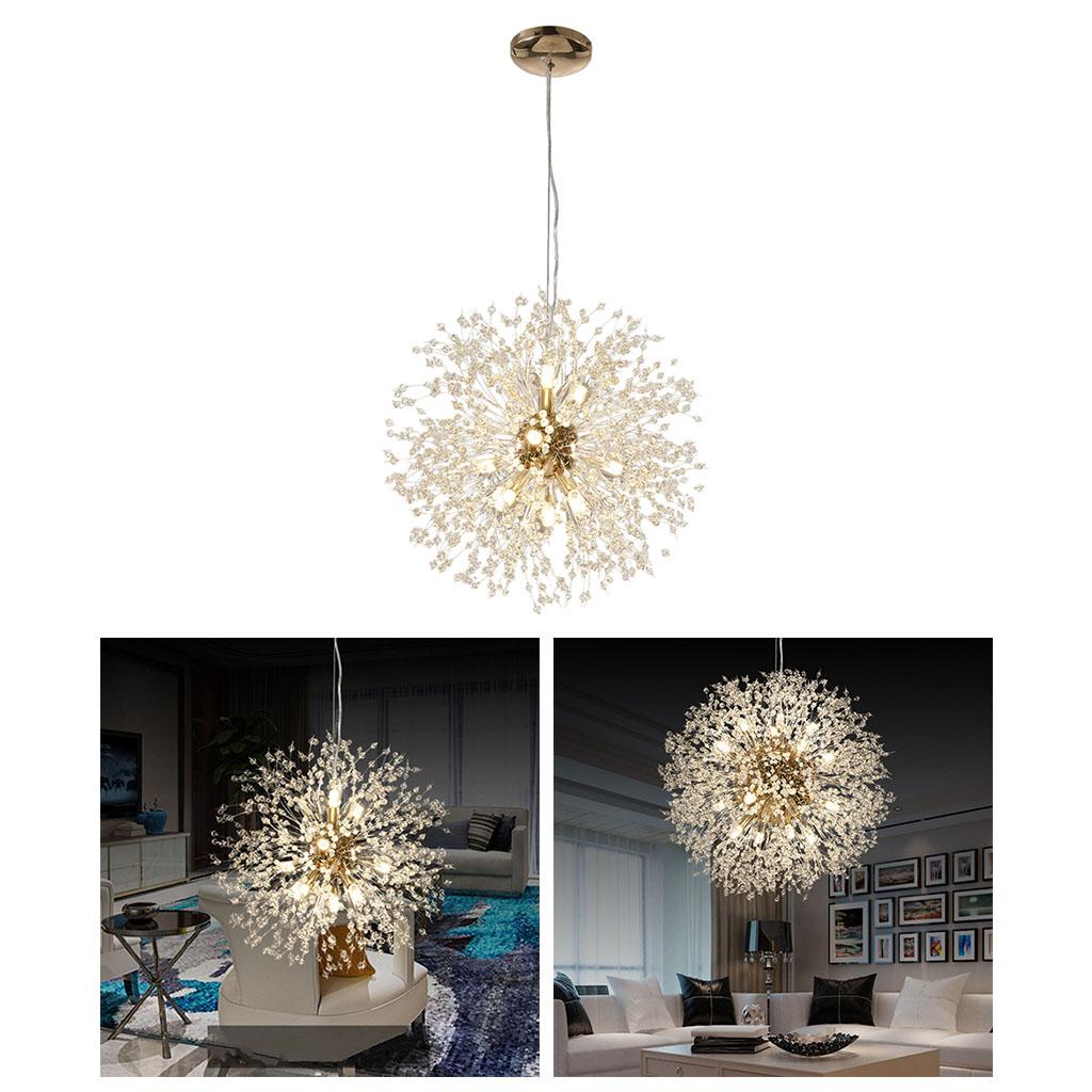 Goldene Löwenzahn-Pendelleuchte im modernen Wohnzimmer.