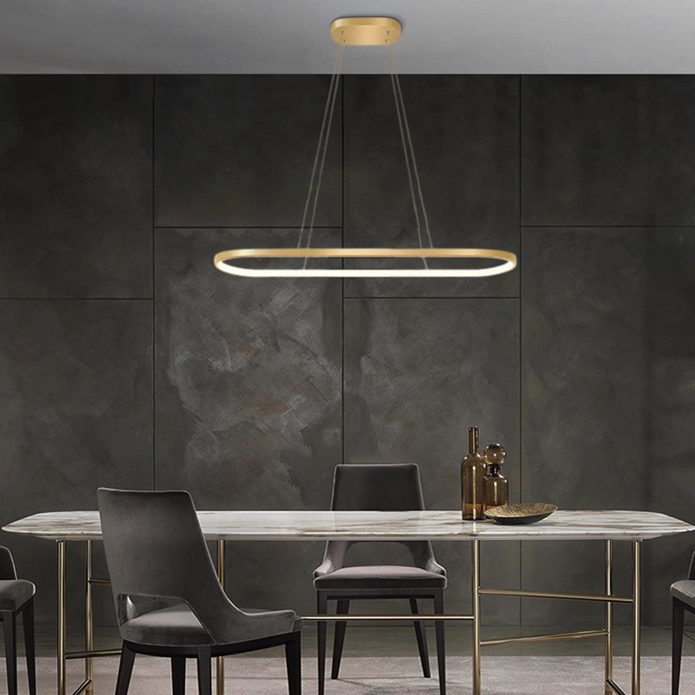 Gold Pendelleuchte ist für das Esszimmer geeignet
